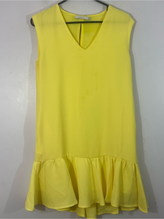 FRNCH Dresses & Skirts - FRNCH Women’s Small Yellow Ruffle Hem Shift Dress Black Bow Sleeveless